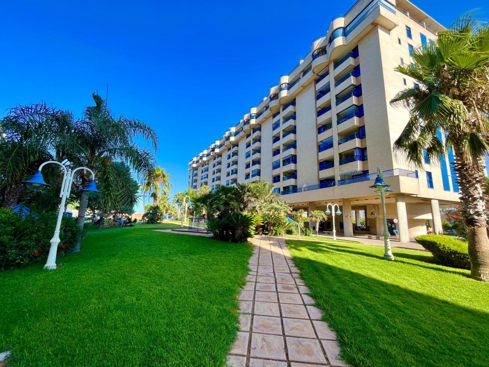 Blue Beach Apartment+Oceanview+Private Parking Валенсия Экстерьер фото